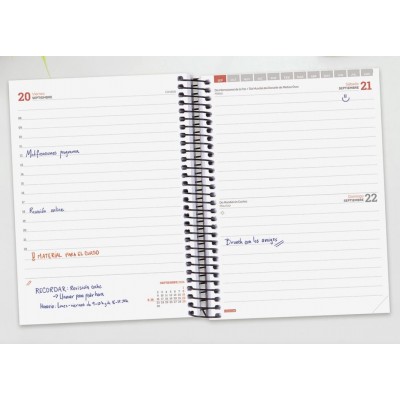 AGENDA ESCOLAR 2024 2025 E10 155X212 1 DiA PaGINA ESPIR LABEL ROJO FINOCAM 633123025